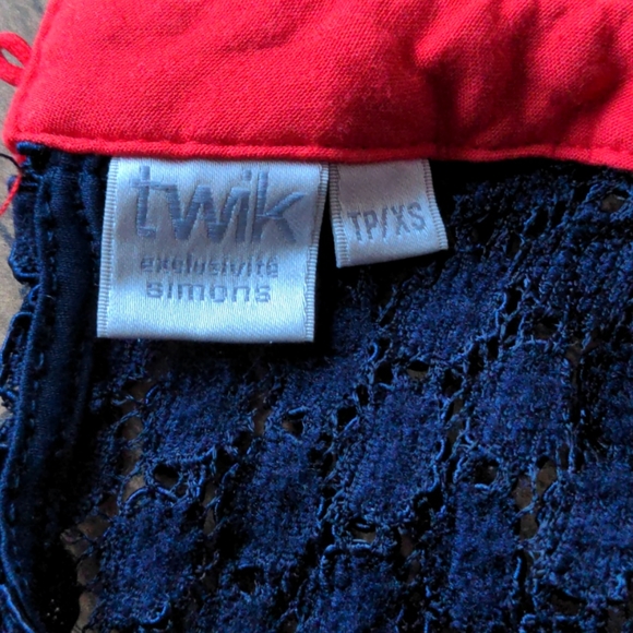 Red and Blue Lace Twix Dress from Simons - Picture 3 of 3